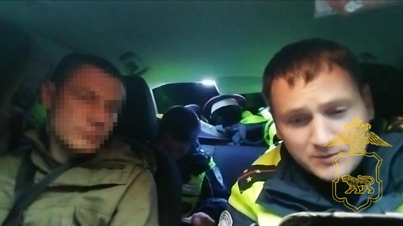 В Приморском крае сотрудники полиции пресекли общественно опасное поведение водителя